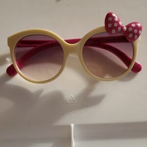 Kids Cream Sunglasses with Pink Bow